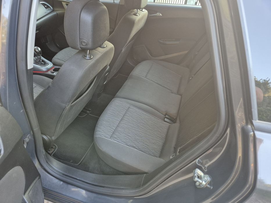 Vând Opel Astra J 1,7 Cdti fab 2013 imp Germania