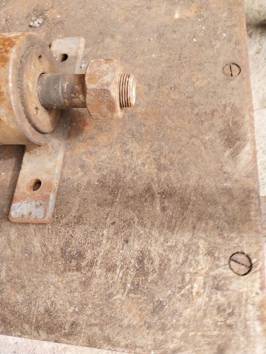 Vând abricht cu trei cuțite de 30 cm,,