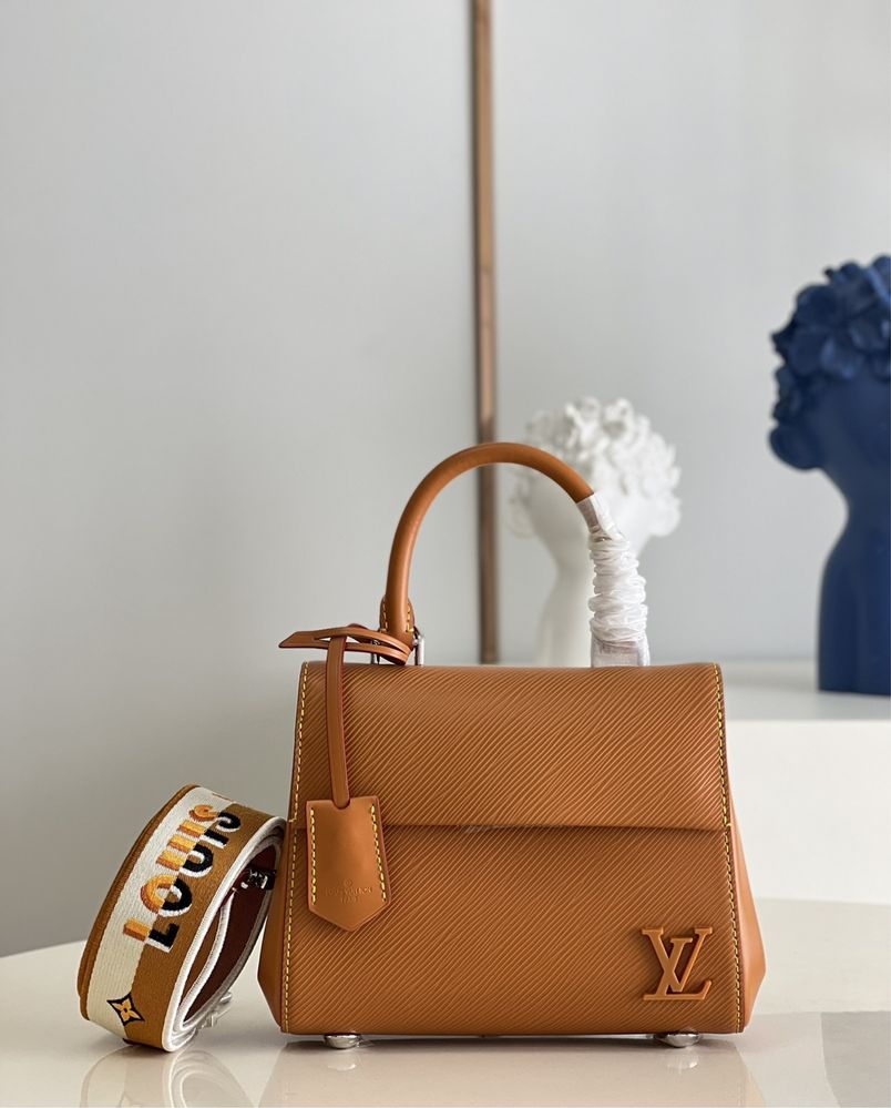 Geanta Louis Vuitton Cluny