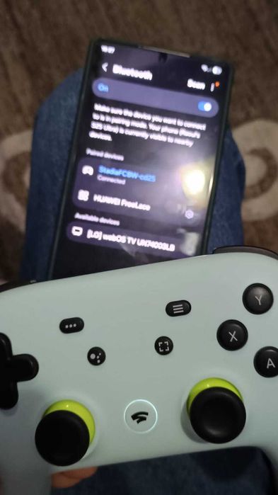 Google Stadia Premiere Edition Wasabi color