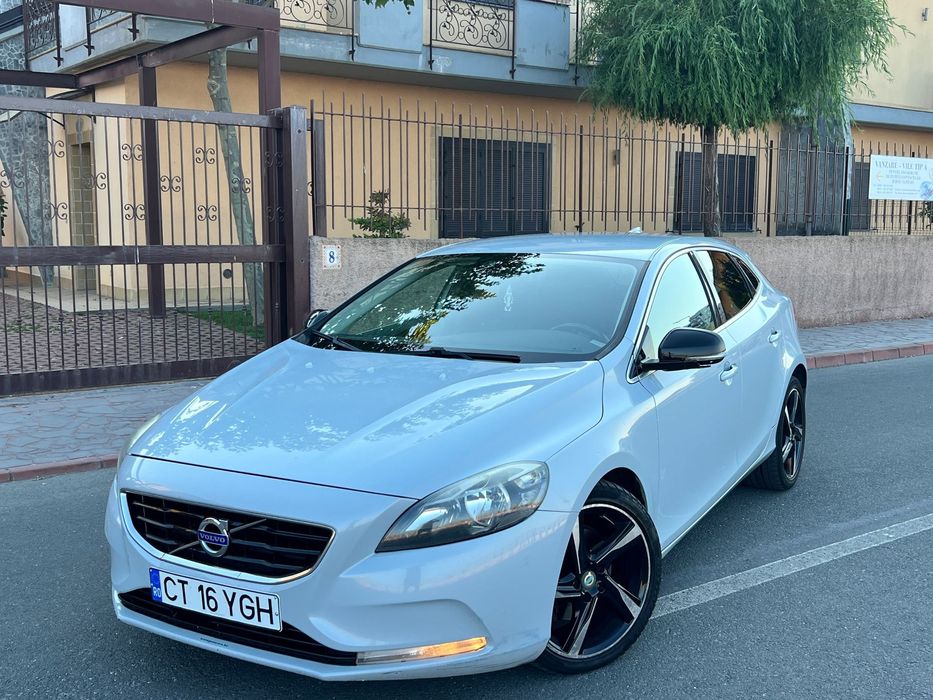 Volvo V40 1.6 Diesel/ Cutie Automată/ Unic proprietar / 06.2014