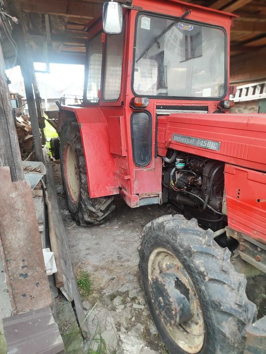 Vand tractor U 445 DTC