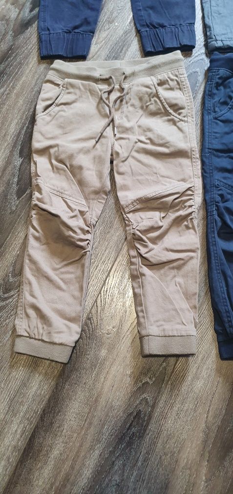 Pantaloni lungi baieti, marimea 104 si 110, 4 ani, H&M, Charles Vogele