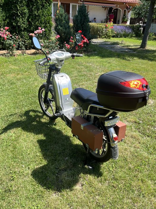 Scuter electric Volta (nu necesita permis)