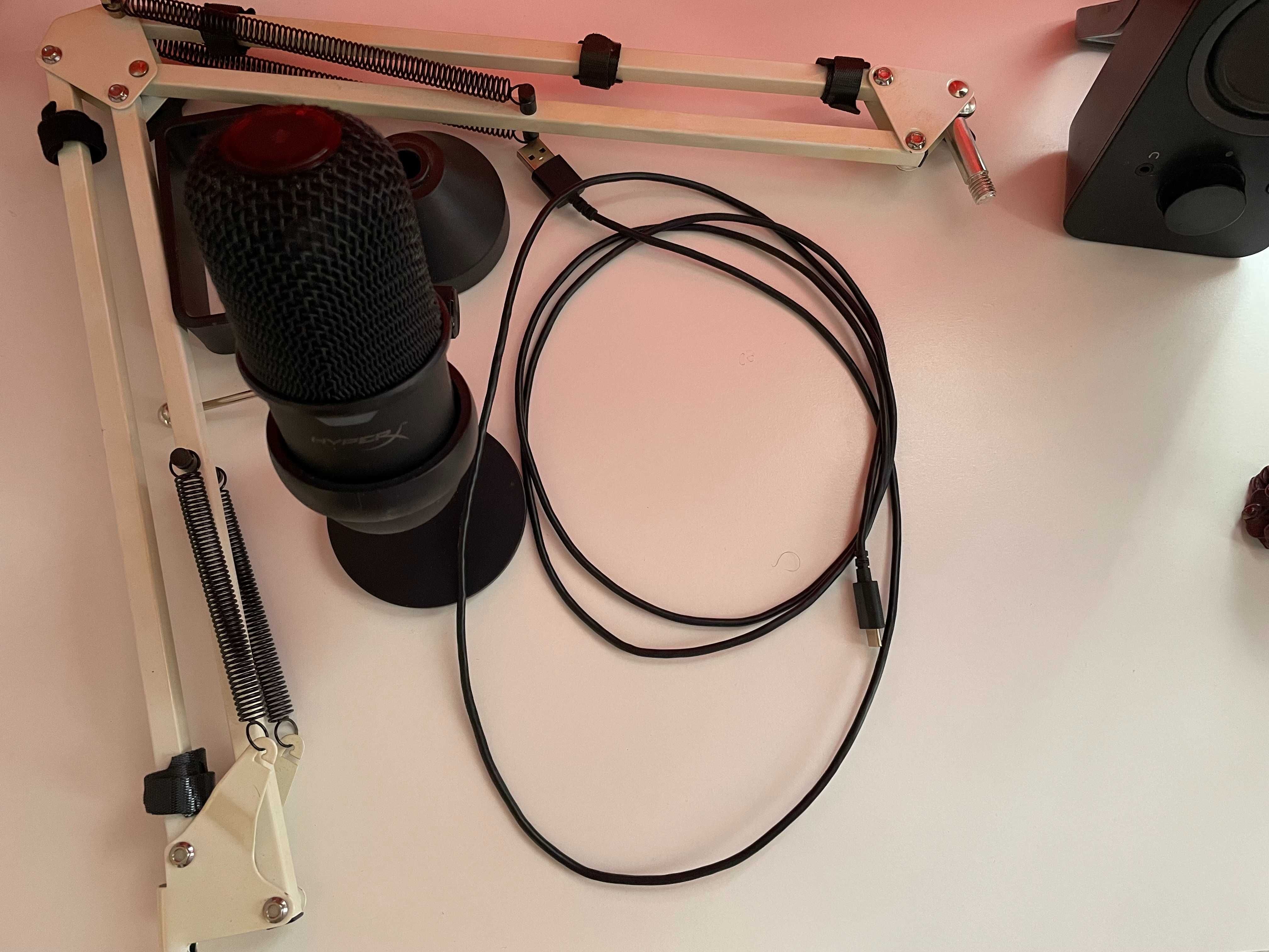 Микрофон HyperX SoloCast + стойка за микрофон (Boom Arm)