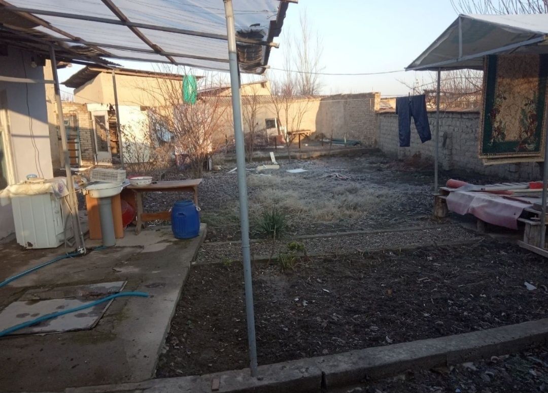 Продам участок Зангиатинский район