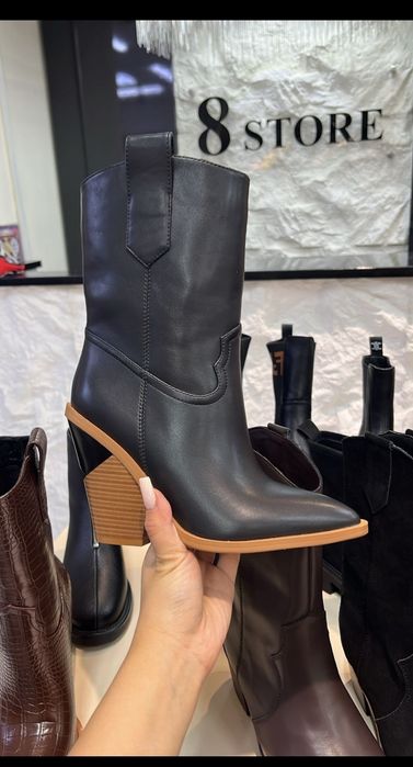 Продам осенние сапоги