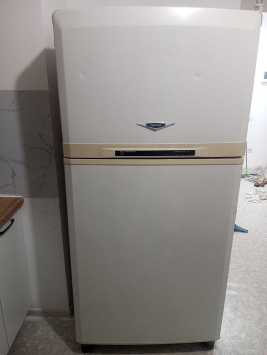 Продается холодильник