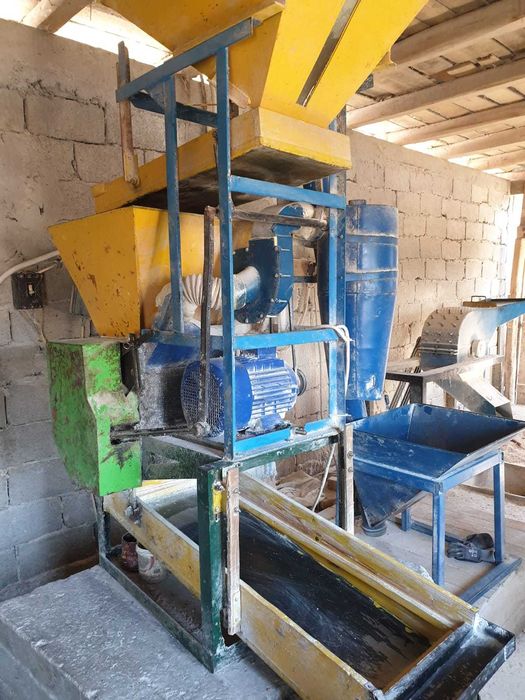 Moara macinat faina porumb