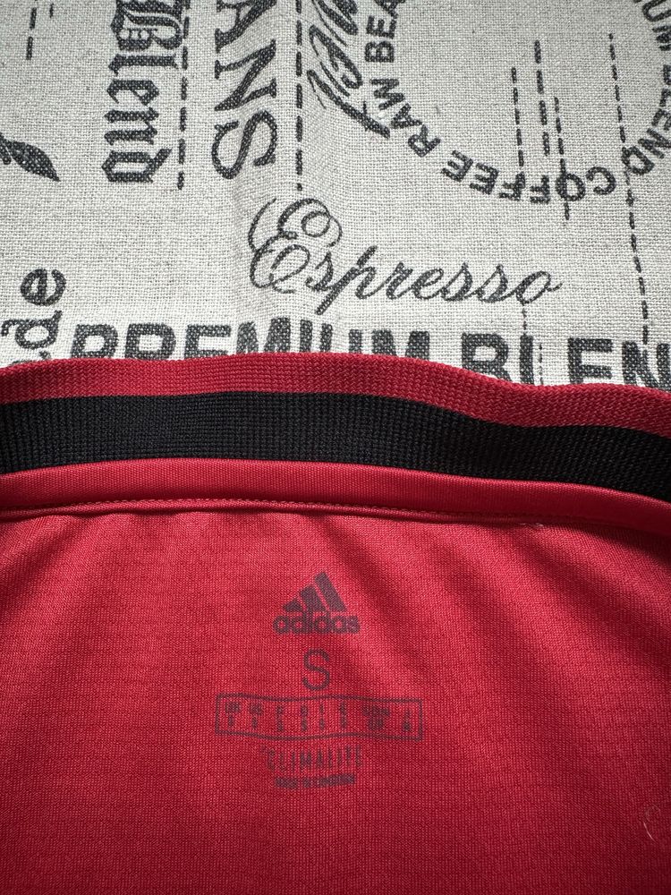 Adidas Manchester United treble winners  1999 original тениска.S