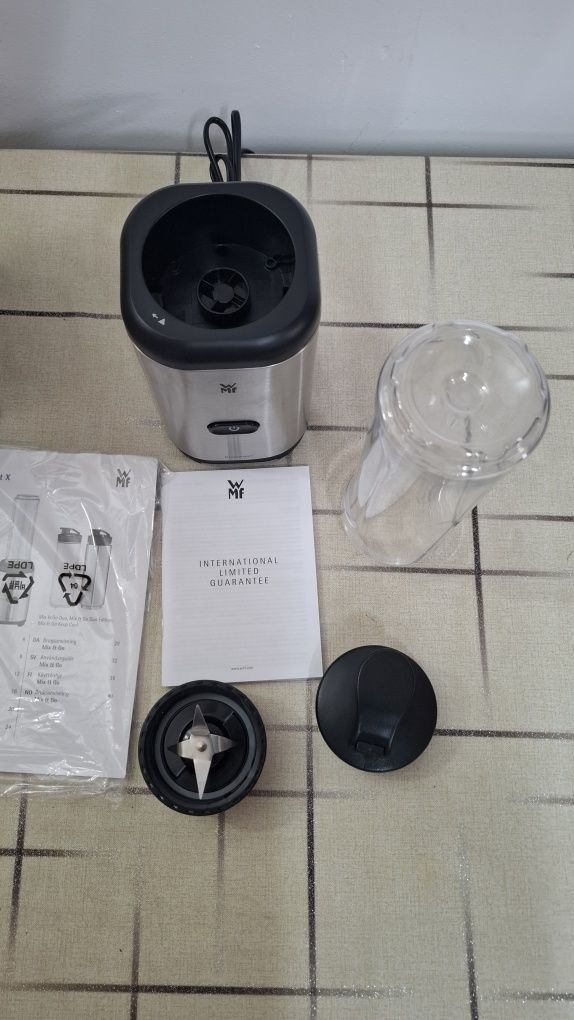Блендер за смути WMF CULT X MIX & GO 600 мл,300W