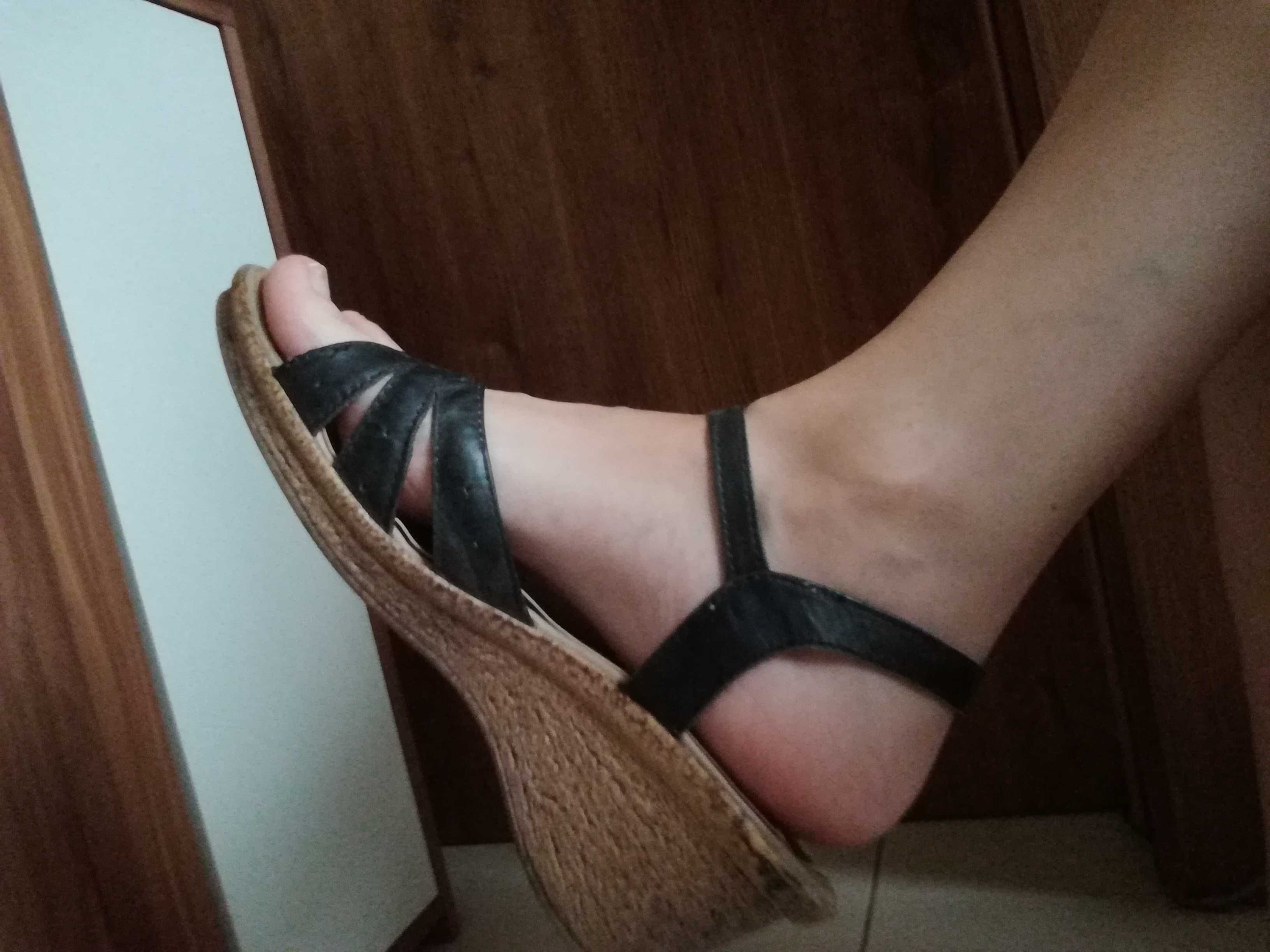 Спортно-елегантни летни сандали
