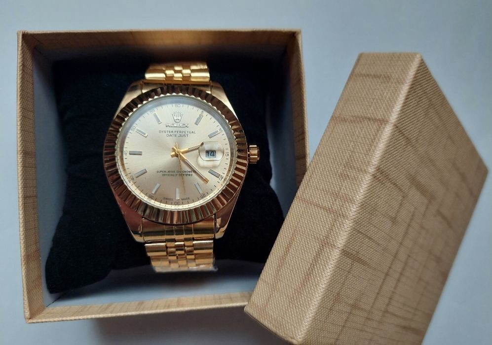 Чисто нов часовник Rolex.