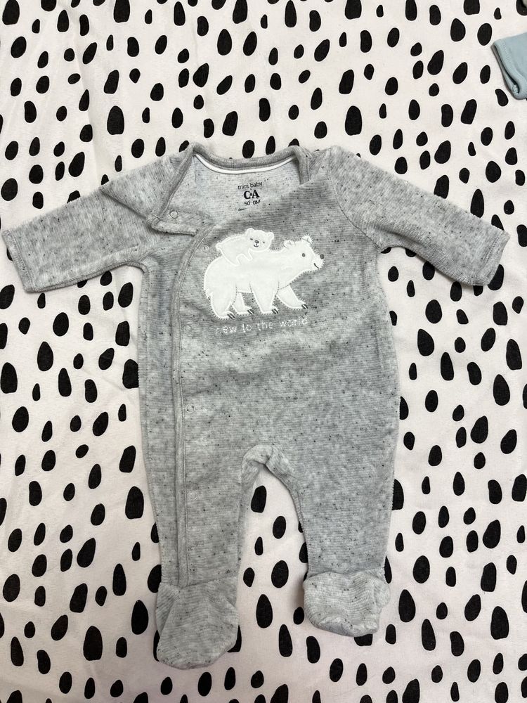 Чисто нови бебешки дрехи за новородено до 56 н