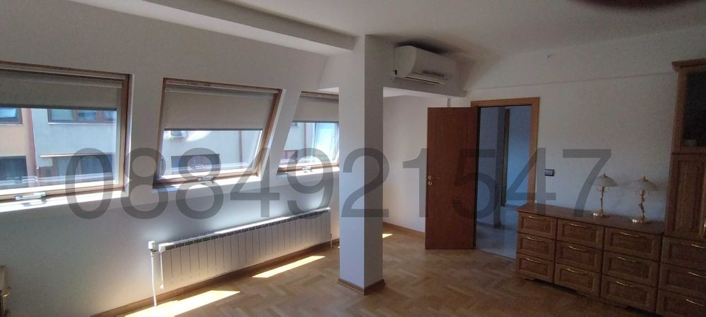 Продава апартамент 140 кв.м в центъра-5 етаж-непоследен