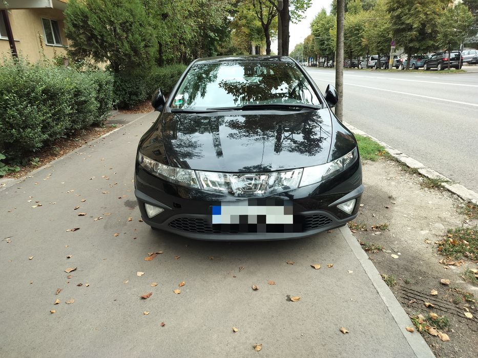 Honda Civic 1.8 i-VTEC   2007   146.500 km