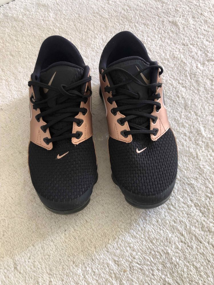 Уникални маратонки Nike Намалени