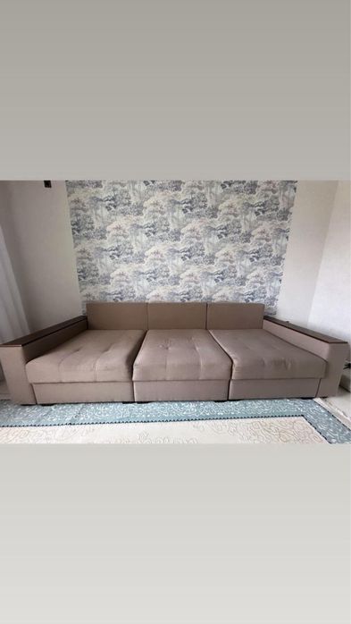 Продается в хорошем состояние Диван
