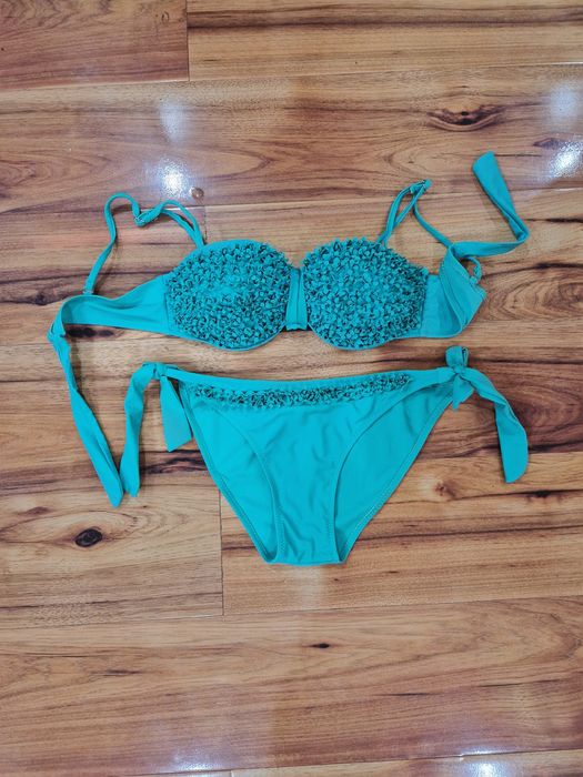 Costum de baie cu push up la doar 35 lei