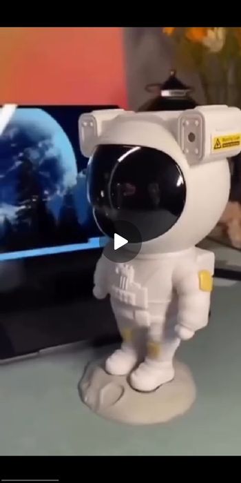 Bolalar tungi yoruglik yulduzli osmon proyektori Kosmonavt