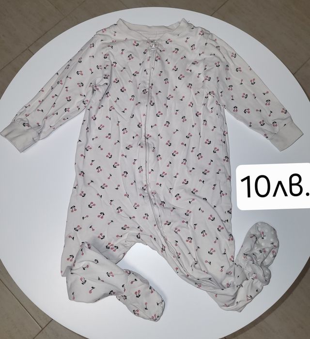 Дрехи за момиче 9-12м.