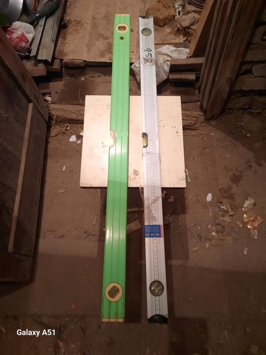 Уровень строительный