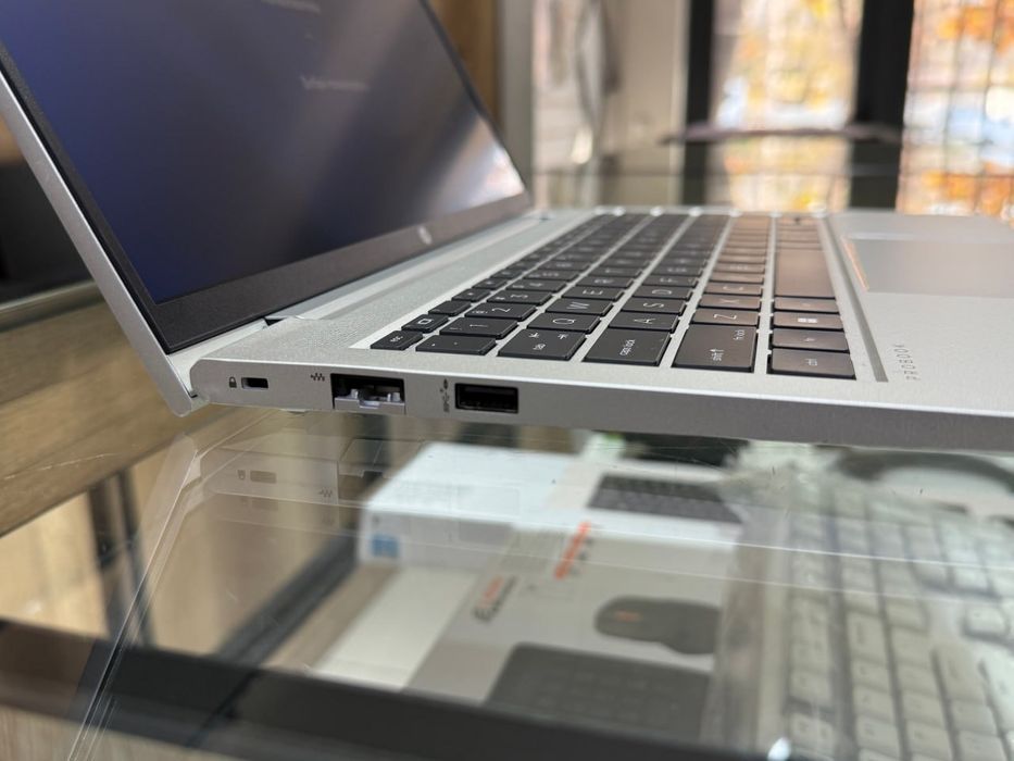 Продается ноутбук в отличном состояние