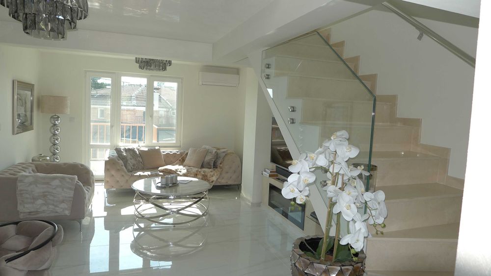 Продава се Двустаен апартамент в София, Лозенец - 80 кв.м за 3838 €/кв.м - Снимка #1