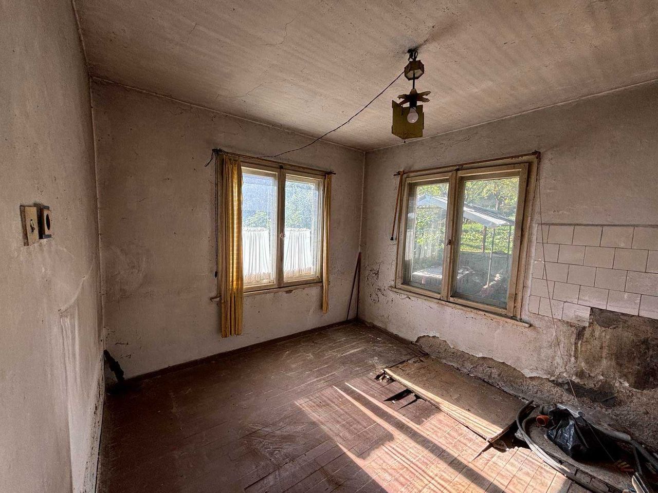 Продава се Къща в София, Редута - 70 кв.м за 510 €/кв.м - Снимка #4