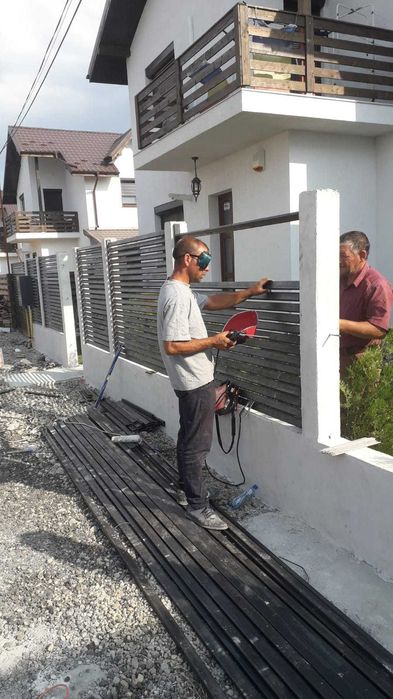 Garduri si porti din panou stil jaluzea de diferite modele la comanda