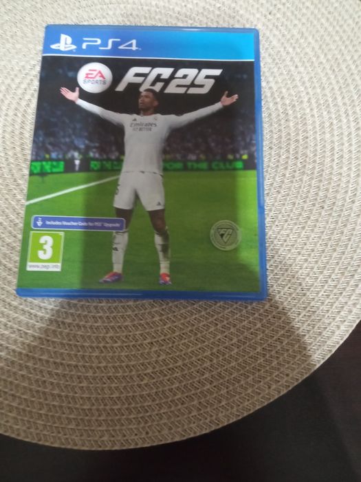 Playstation 4 slim 500 gb.