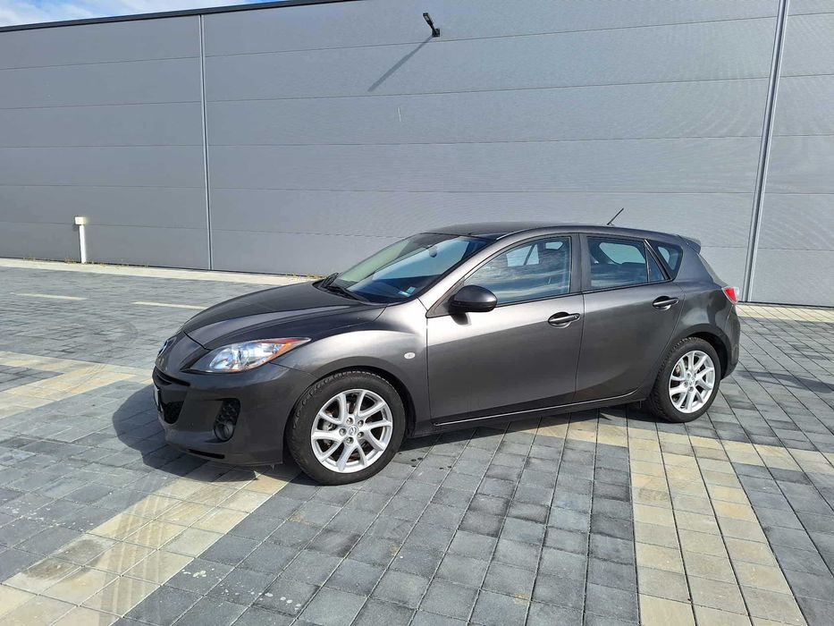 Mazda 3 1.6 добро състояние