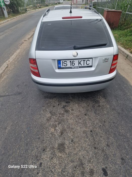 Vând Skoda Fabia