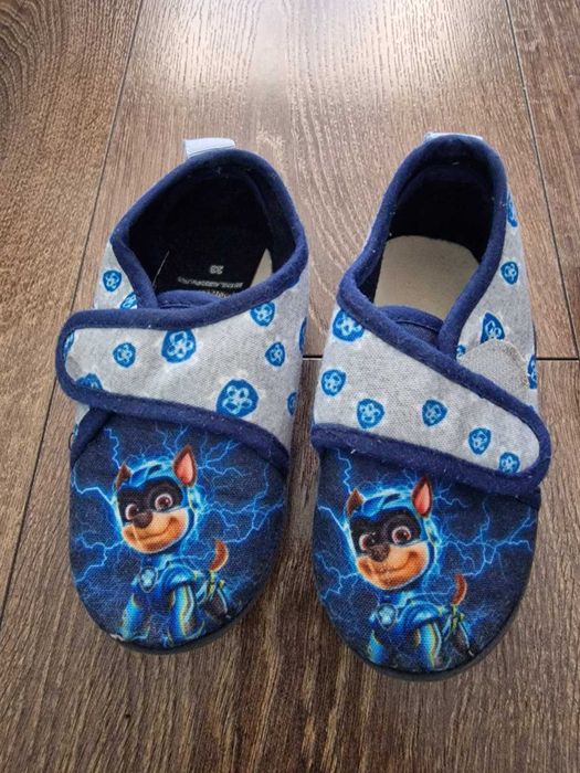 Пантофи подходящи за ясла