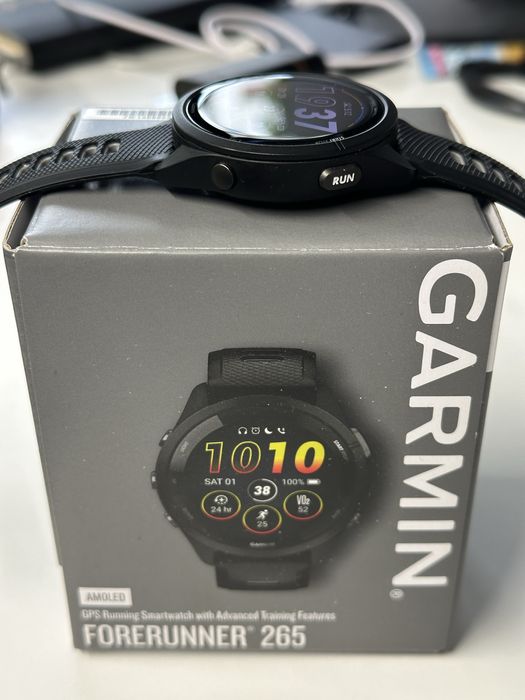Беговые часы Garmin Forerunner 265