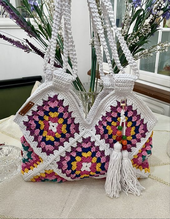Geantă boemă Handmade din Macramé – Model Unicat