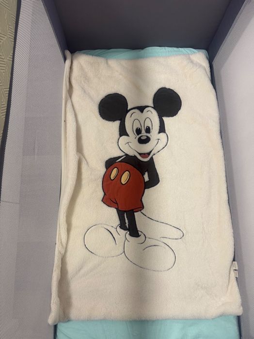 Одялце за бебе с Мики Маус, марка Zara home