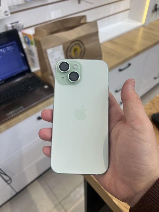 Iphone 15 256 g ёмкость 86% без минус без ремонт