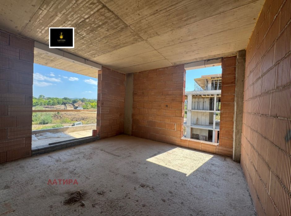 4-стаен! Малинова долина!