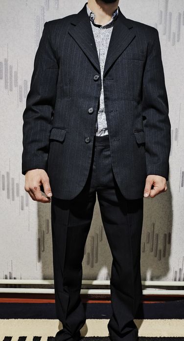 Черный Классический Костюм в линию