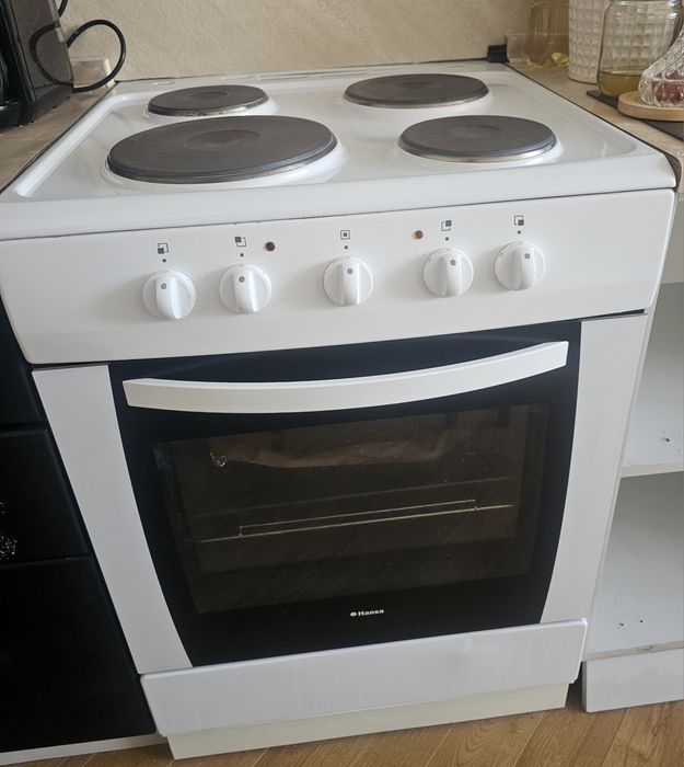 Электрическая плита Hansa