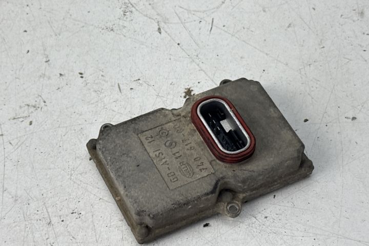 Balast / Modul xenon far stanga HELLA 5DF00827950 Mercedes-Benz E-Cla