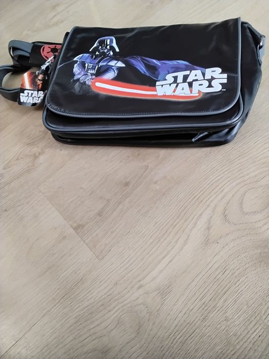За феновете на Star wars - чанта за лаптоп/таблет на супер цена !