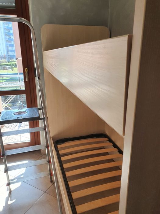 Pat suprapus adus din Italia