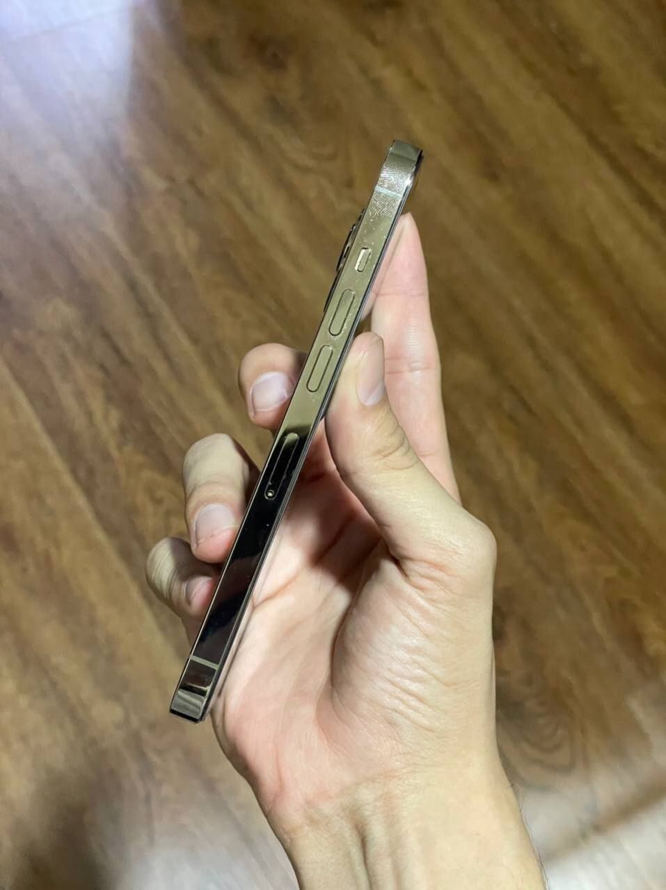 Iphone 13 pro gold