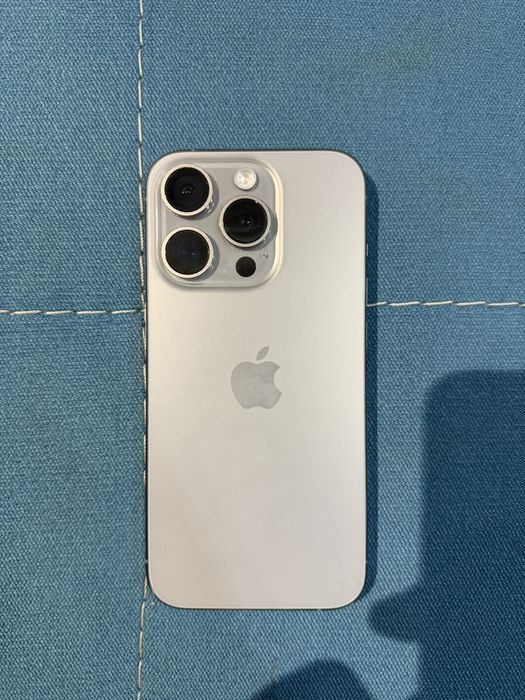 iPhone 15 pro 128