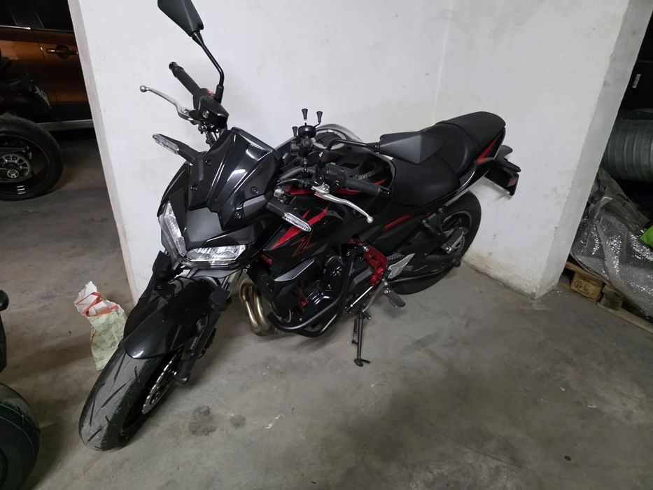 Kawasaki Z 650 Kawasaki Z650 2025 - 1300 km, garantie