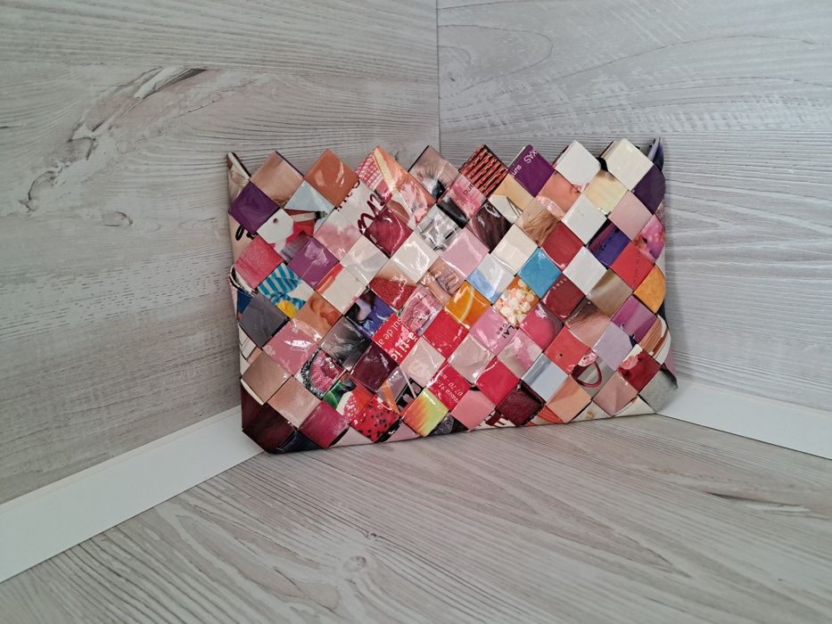 Plic/poseta din hartie de revista