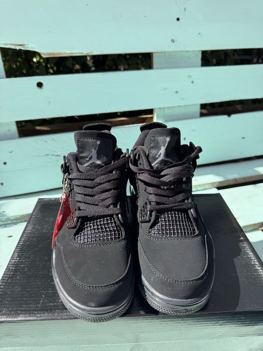 Jordan 4 Black Cat (Marimi: 38,39,40,42,45,46)