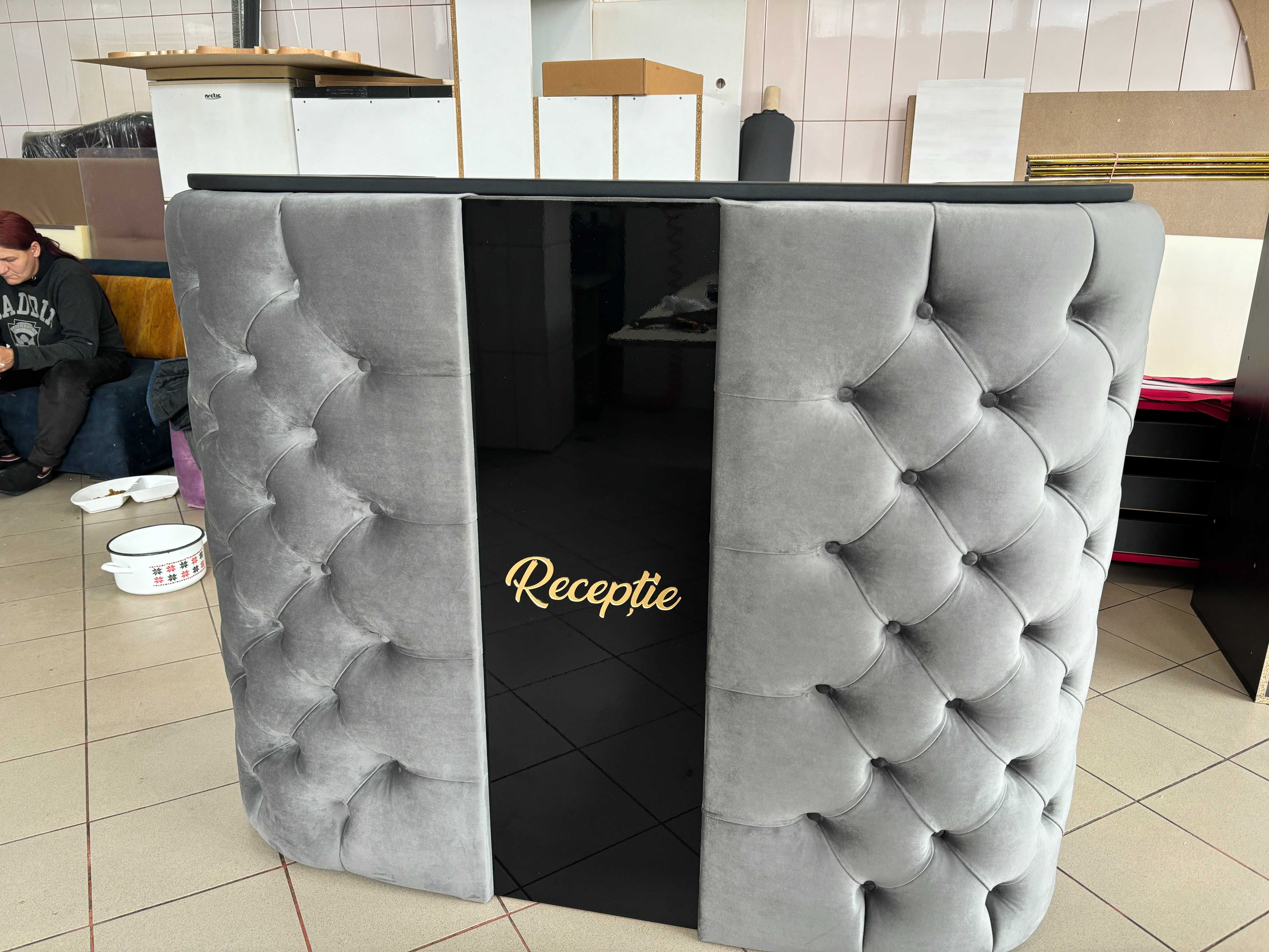 Receptie tapitata integral